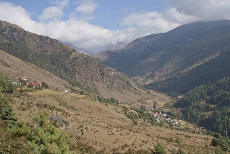 Dolina, w której położone jest Junbesi.