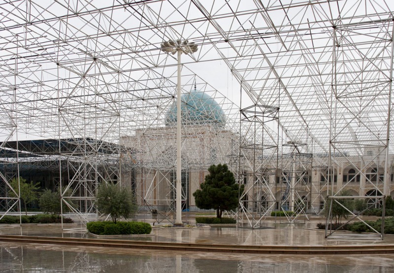 Mauzoleum Khomeiniego od środka.