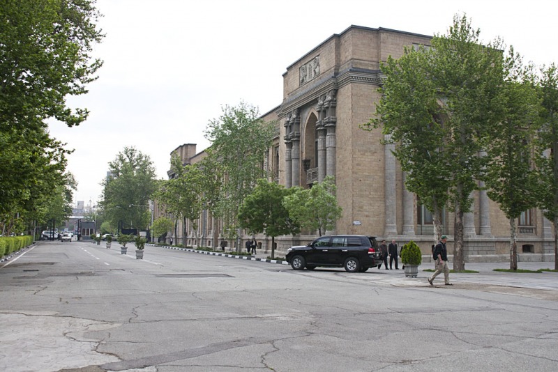 Dzielnica muzeów i ministerstw.