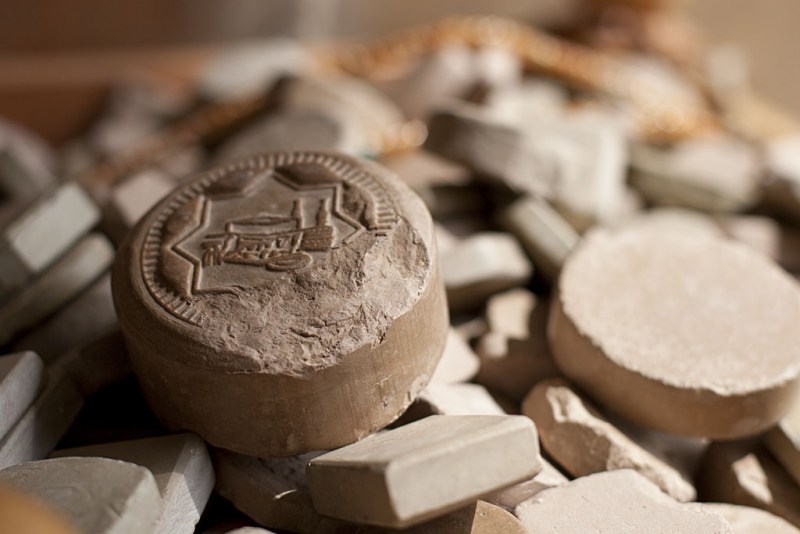 Kamienie modlitewne w meczecie Imama.