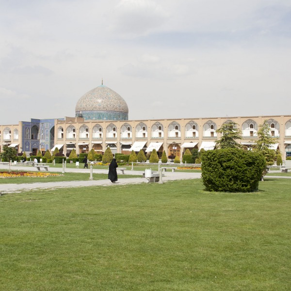 Plac Imama, widok na meczet Szejka Lotfollaha.