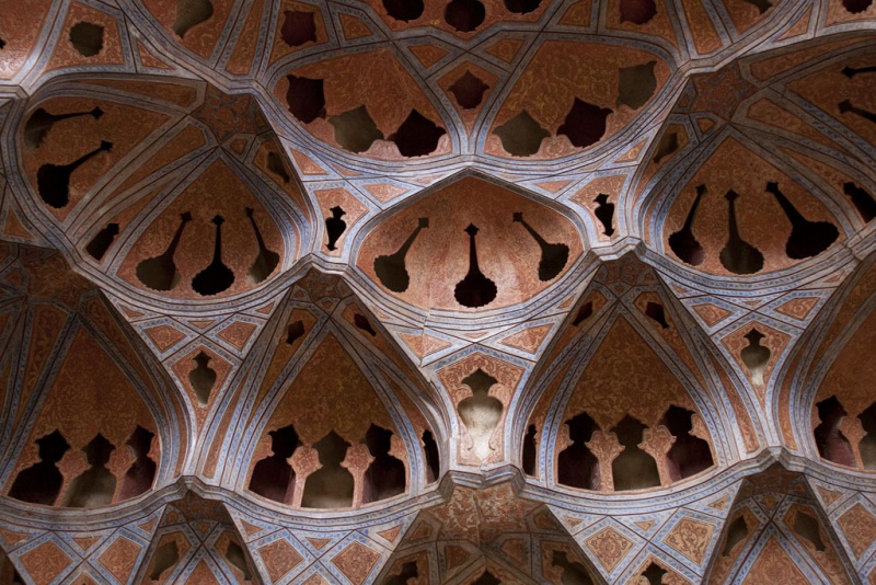 Stalaktytowe stropy w Pałacu Ali Qapu.