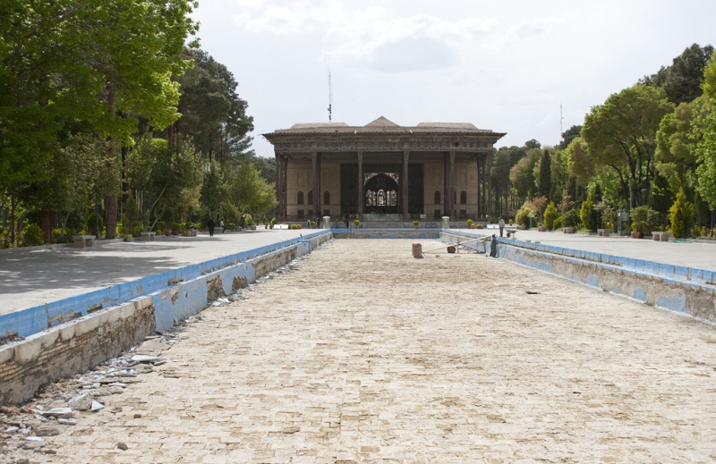 Pałac Hasht Behesht (ośmiu niebios) w fazie czyśca.