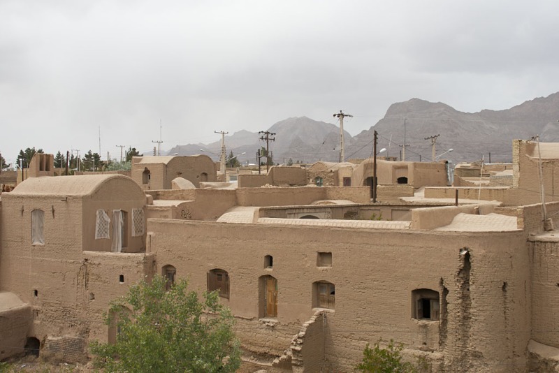 Kharanq. Widok na nowe miasto.