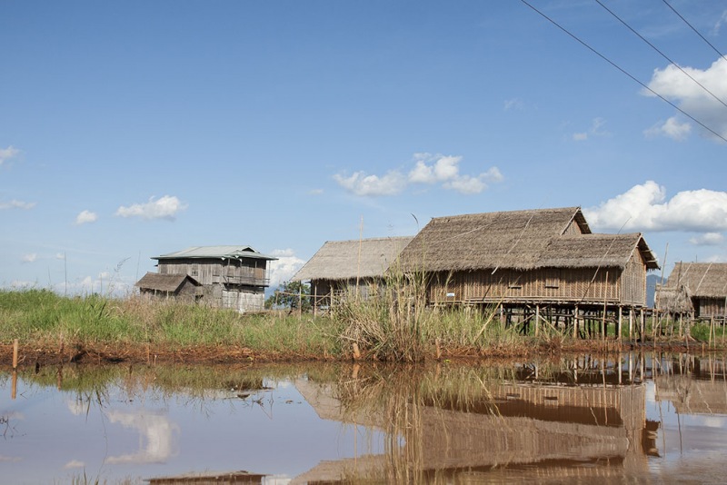 Kanały wokół jeziora Inle.