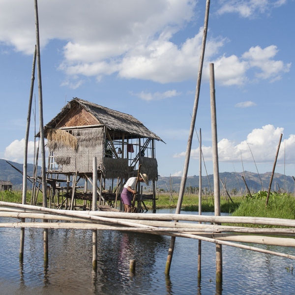 Kanały wokół jeziora Inle.