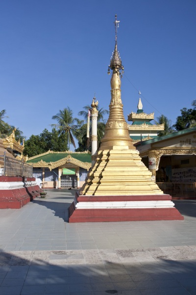 Mawlamyine, stupa.