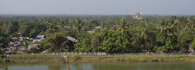 Panorama Bago (wschodnia) z jednej ze stup.
