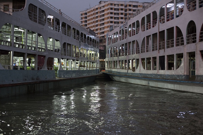 Dhaka, Saderghat, promy.