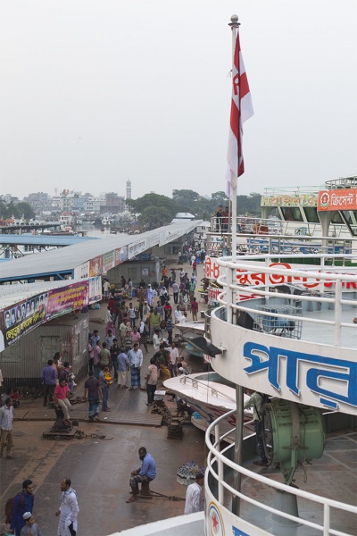 Barisal. Statek do Dhaki, widok z górnego pokładu.