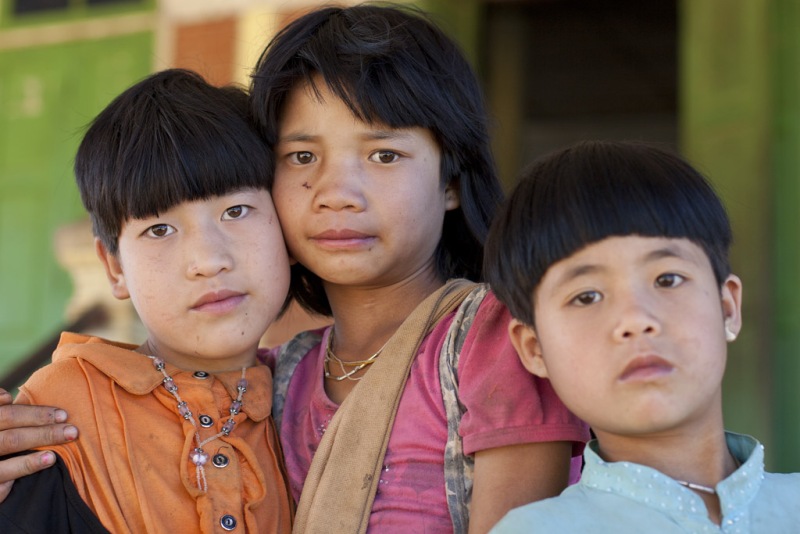 Dzieci w klasztorze.